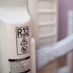Label Information of R32 refrigerant gas type of inverter air condition